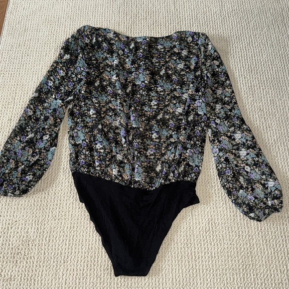 Free People Floral Sheer Bodysuit Size XS - Picture 4 of 4